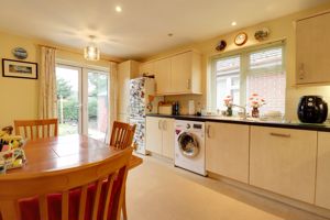 Dining Kitchen- click for photo gallery